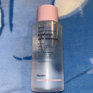 Hanskin Hyaluron Skin Essence